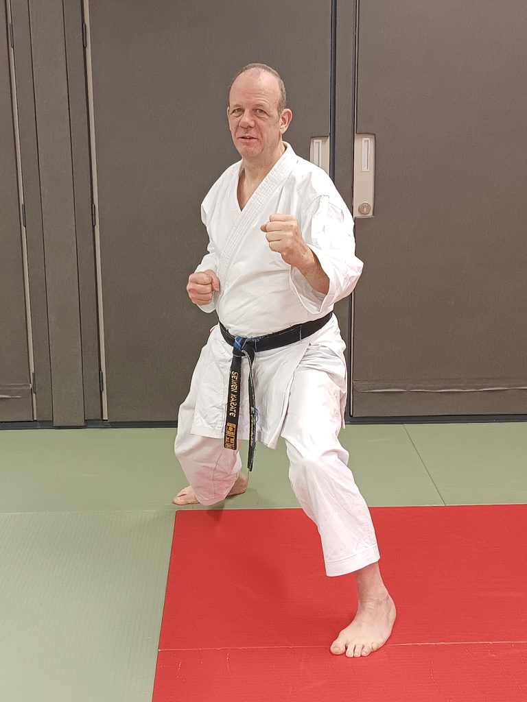 entraineur du club de karaté d'héricourt